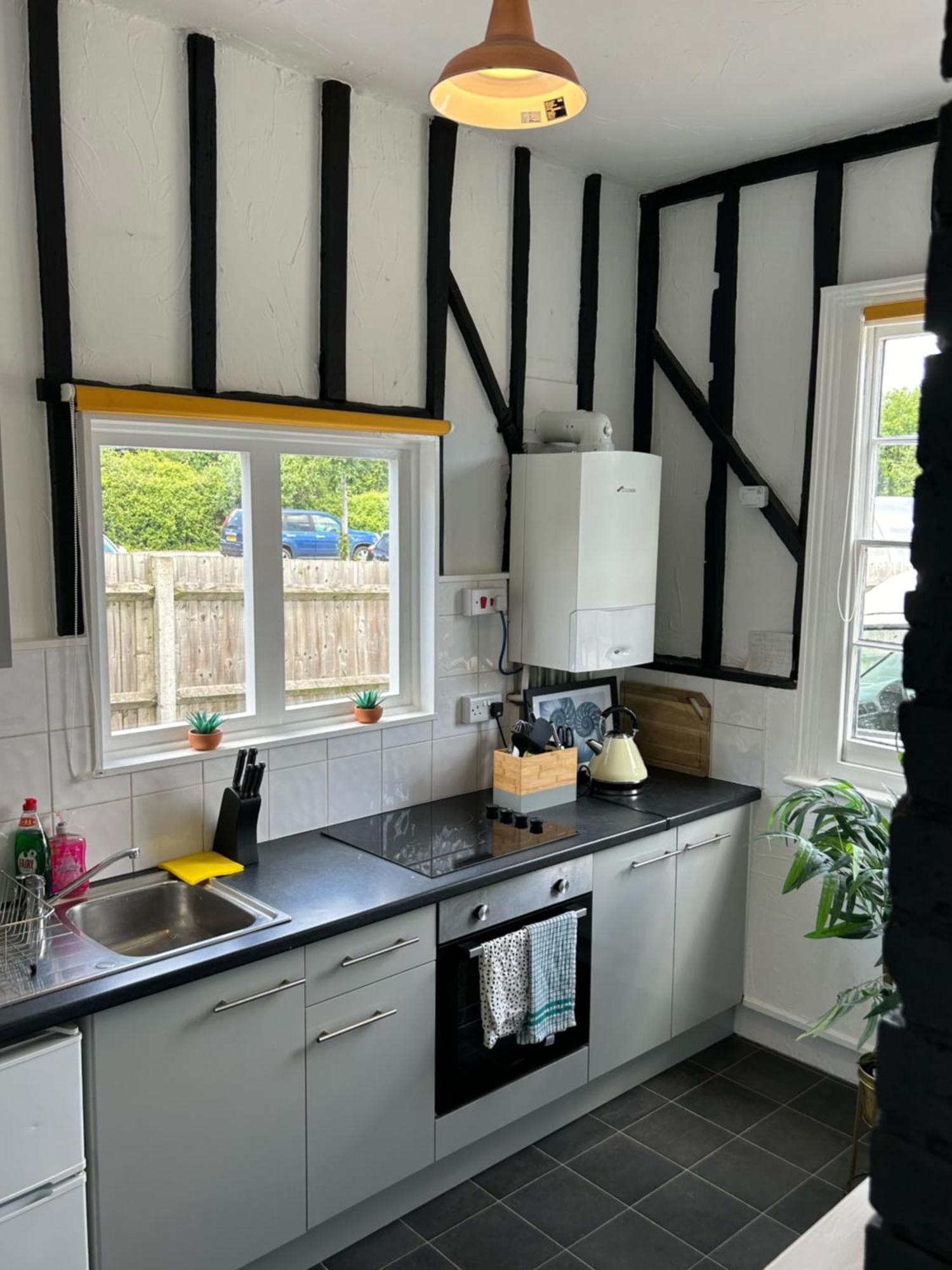 Historic Grade 2 Listed Cottage With Parking 라이 외부 사진
