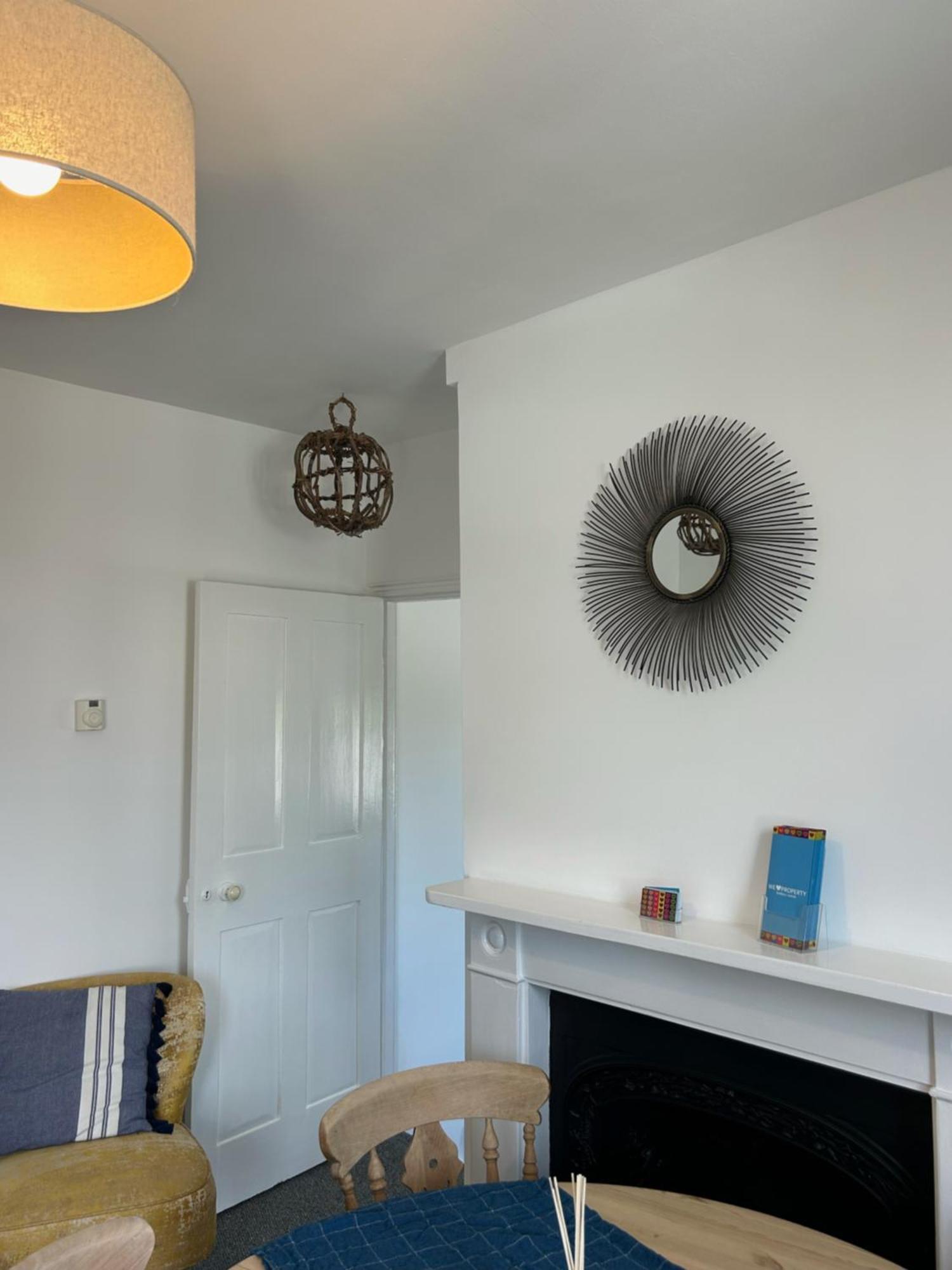 Historic Grade 2 Listed Cottage With Parking 라이 외부 사진