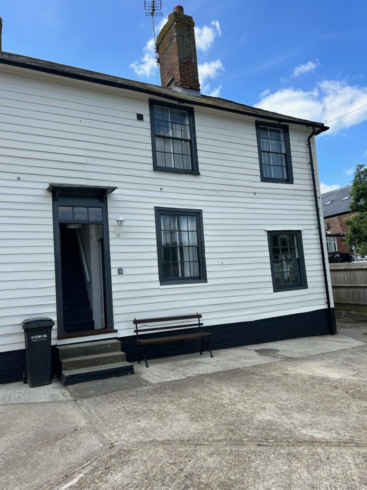 Historic Grade 2 Listed Cottage With Parking 라이 외부 사진